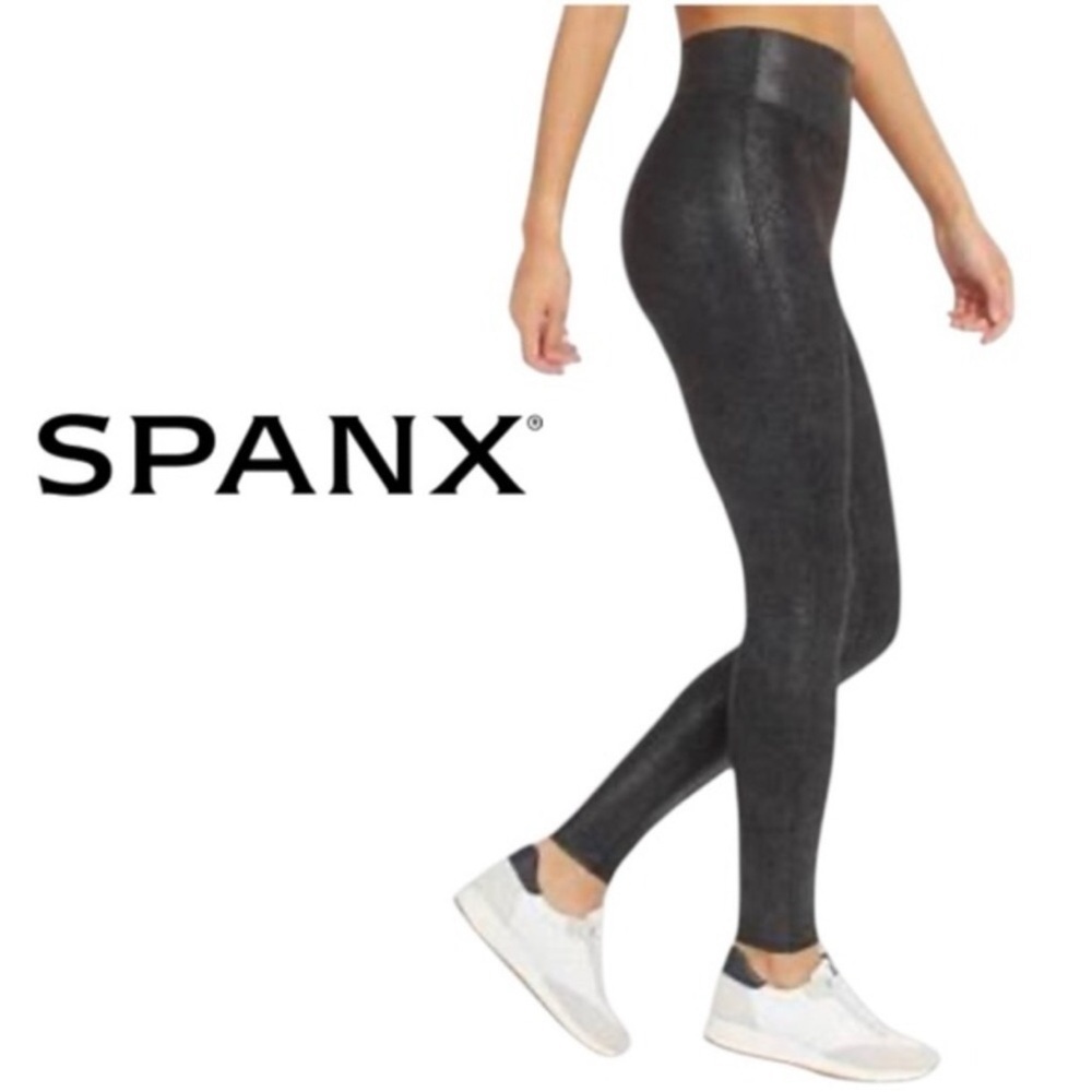 SPANX Leggings Black Faux Leather Snakeskin/Reptile Size Small
